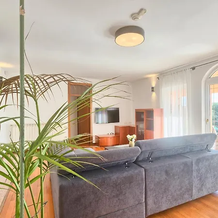 Matteo 1564 Apartmán