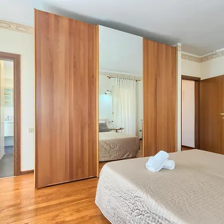 Matteo 1564 Apartmán